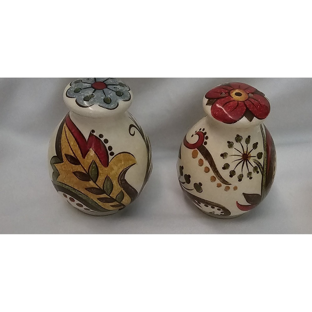 Pier 1 Imports Discontinued Salt & Pepper Shaker Set Carynthum Earthenware - Picture 4 of 15